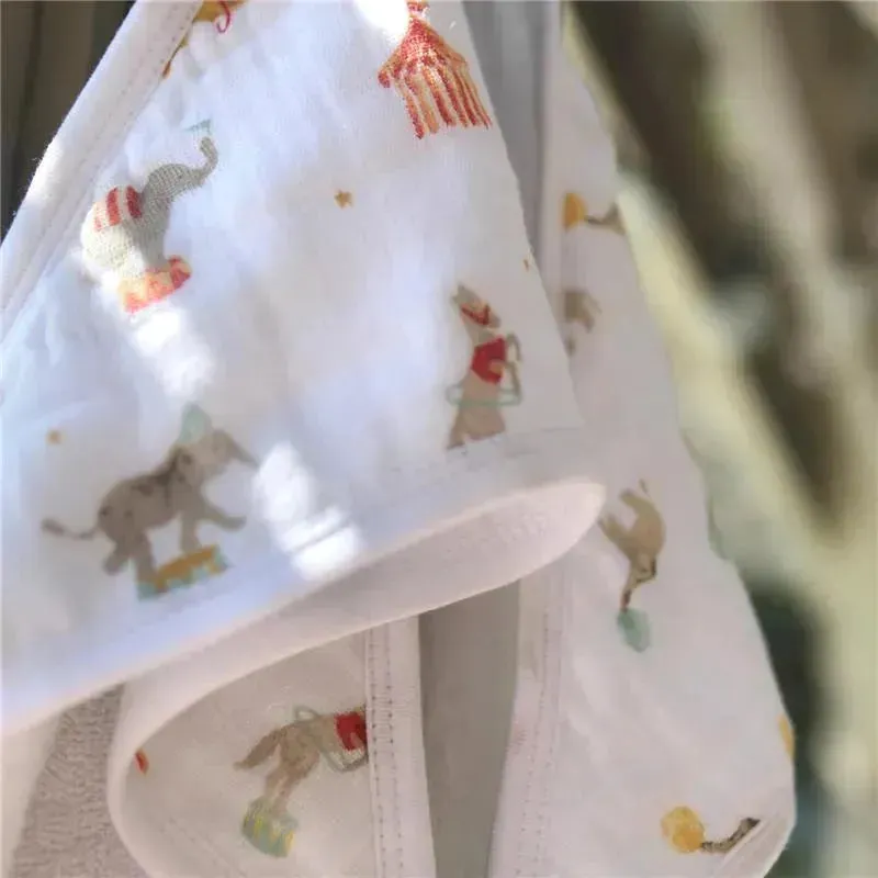 Aden   Anais - 2 Pk Essential Elephant Circus Hooded Baby Bath Towel