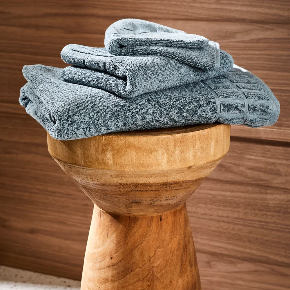 Alex Liddy Towel Range