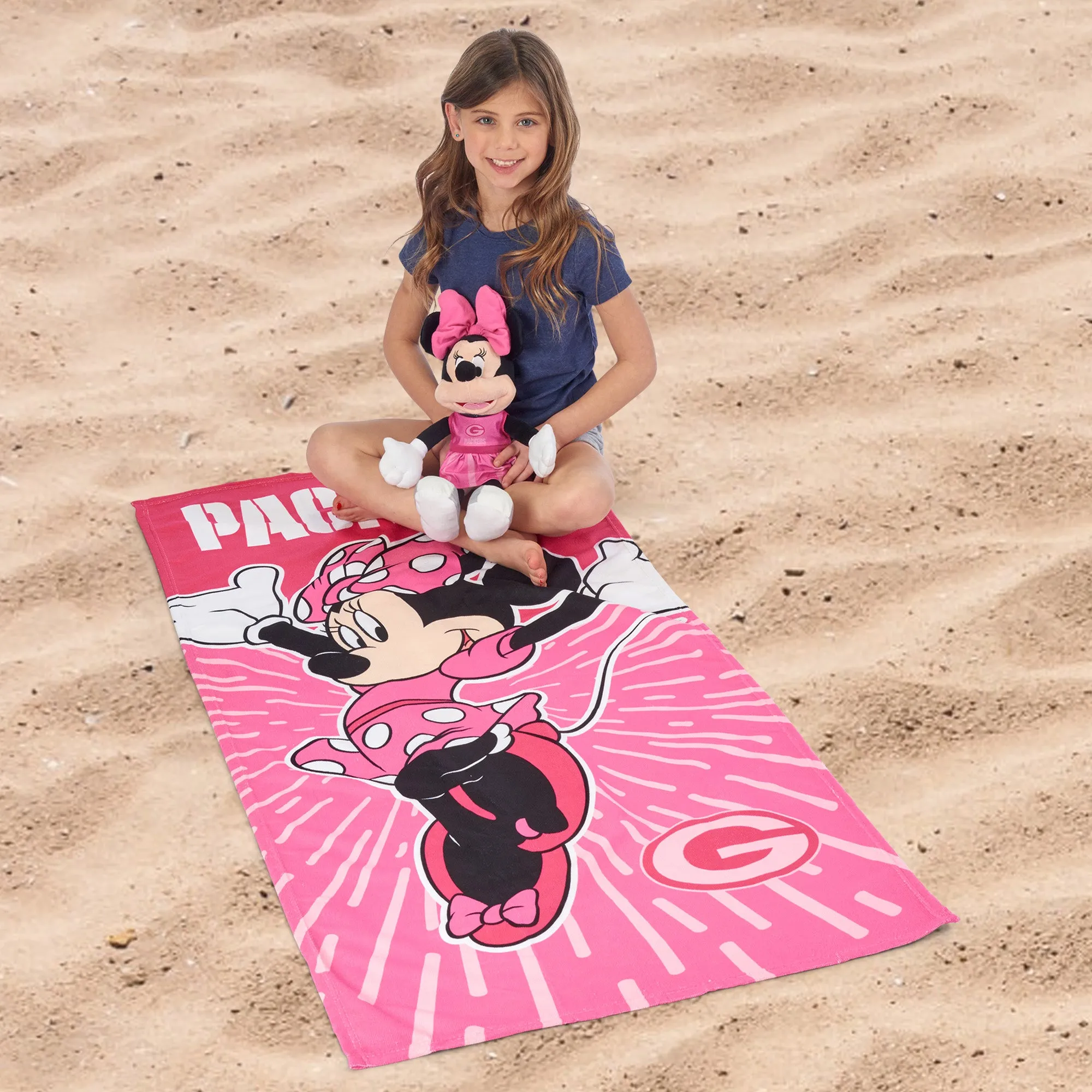 Disney NFL Green Bay Packers Minnie Spirit Hugger Beach Towel Set