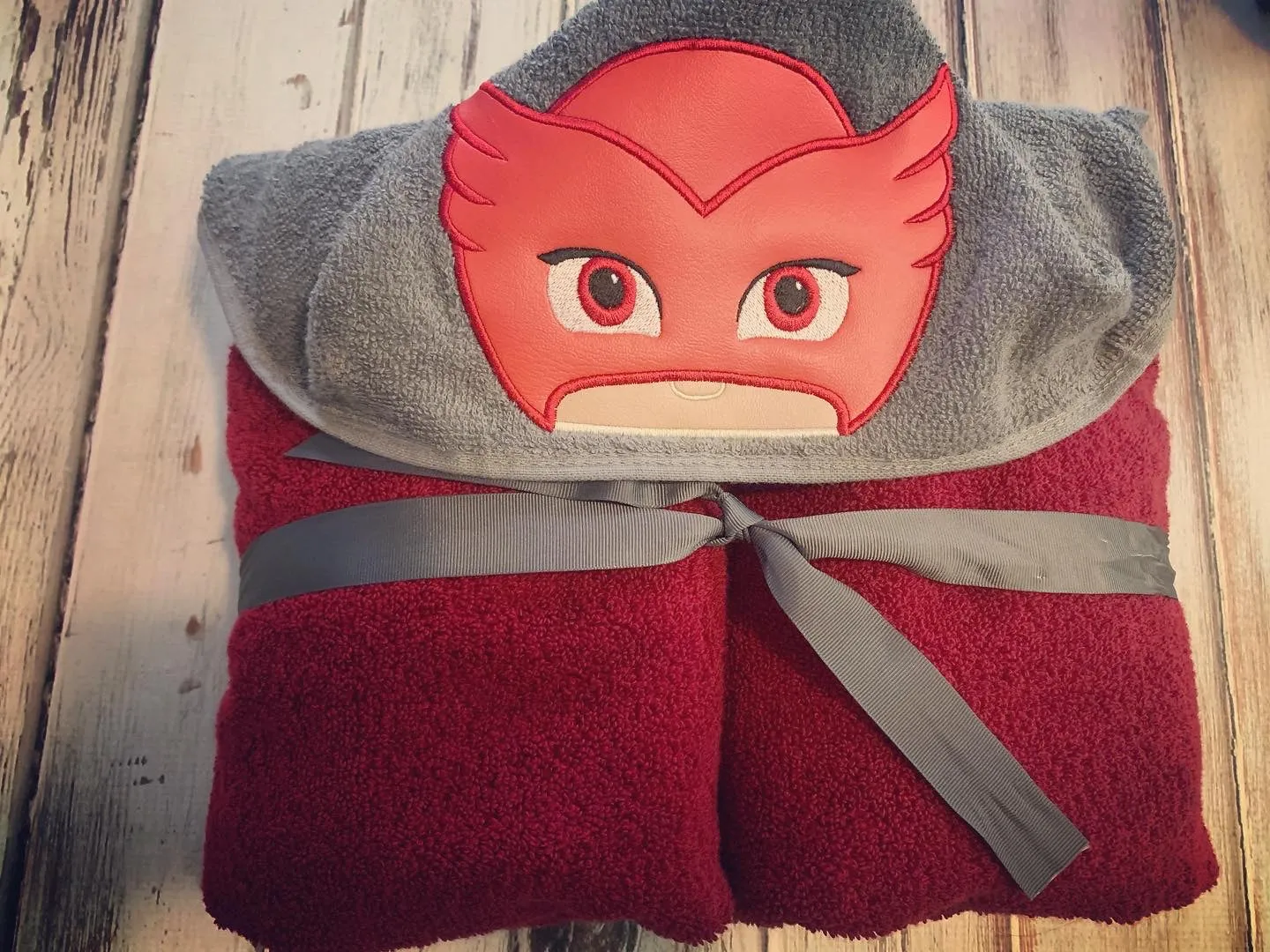 Masked Owlet Hooded Towel