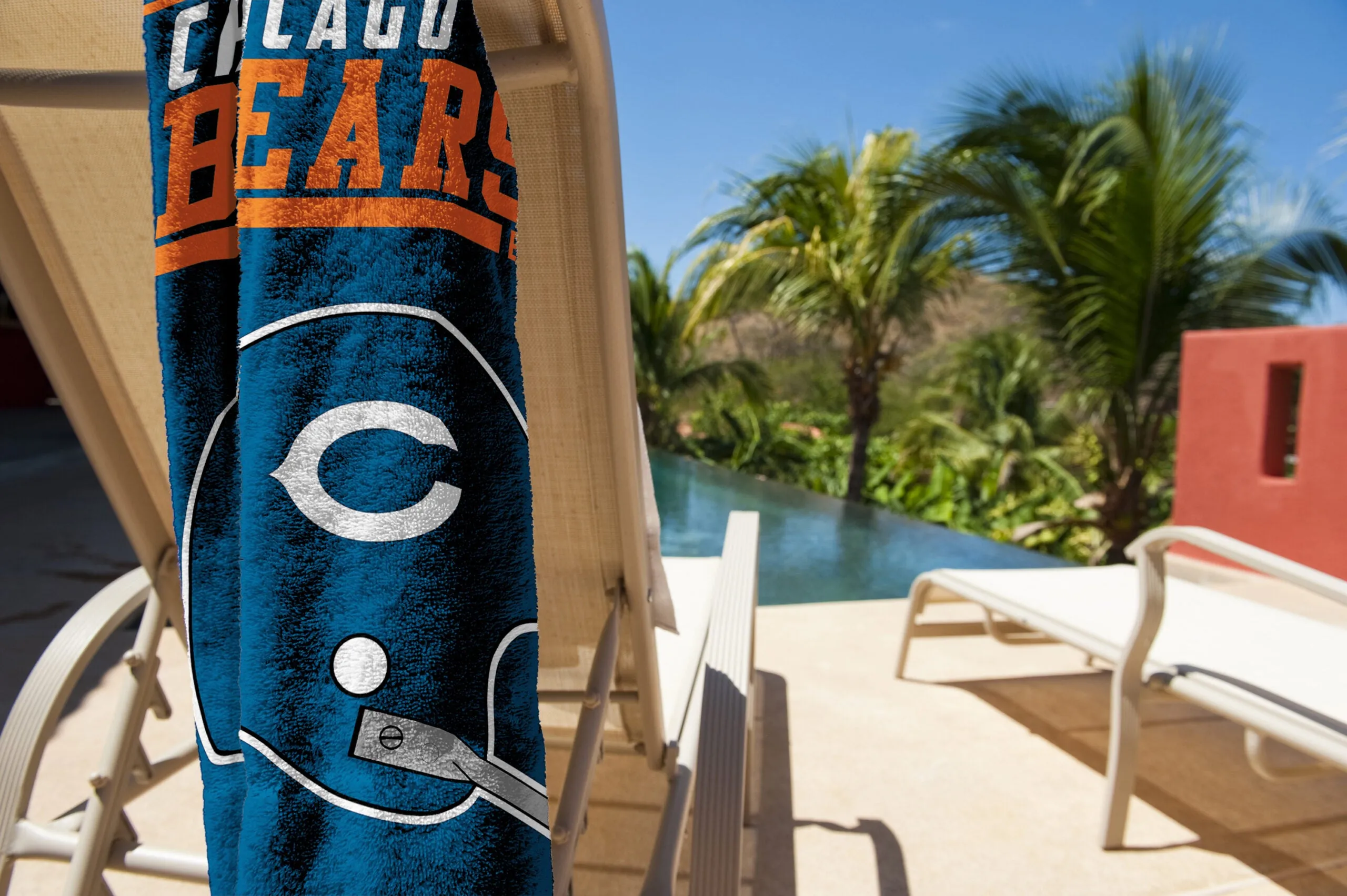 NFL Chicago Bears 40 Yard Dash Legacy Beach Towel 30x60 Inches