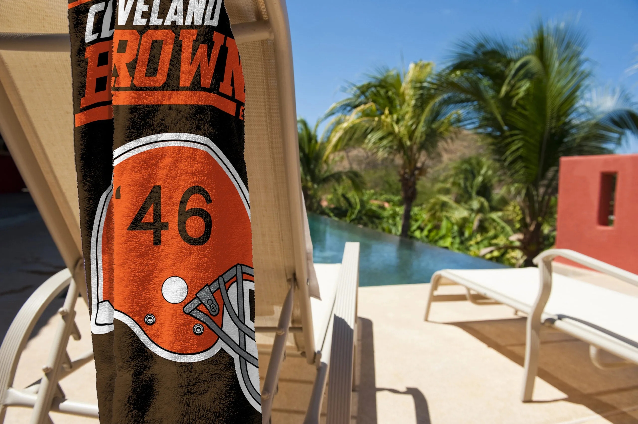 NFL Cleveland Browns 40 Yard Dash Legacy Beach Towel 30x60 Inches